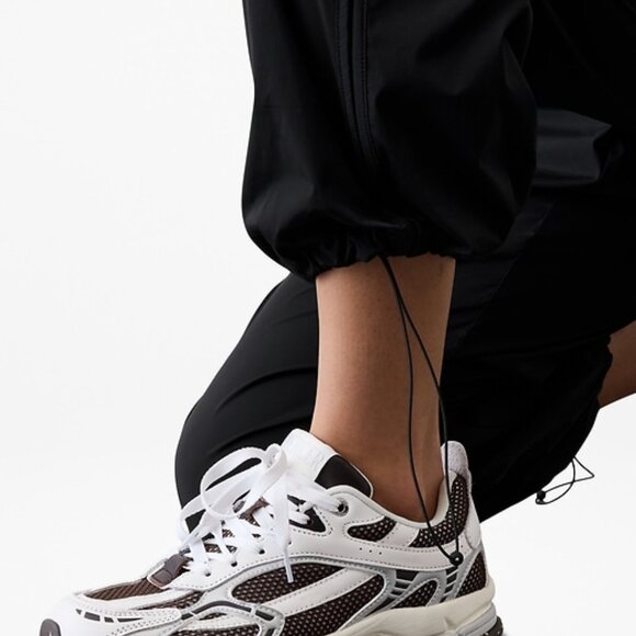 Black Athleta Rise Pant Size Small Petite - Picture 3 of 4